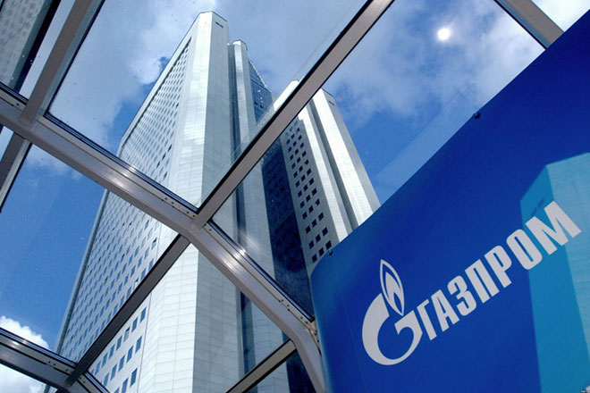 2. Gazprom với năng lực sản  xuất 9,7 triệu thùng dầu/ngày. Đây là tập đoàn cung cấp khí ga tự nhiên lớn nhất thế giới. Thành lập năm 1989 với cổ phần chính thuộc về nhà nước. Công ty này có những bước phát triển mạnh mẽ trong thập kỷ 1990 đặc biệt là khi chủ tịch của Gazprom trở thành Thủ tướng Nga.